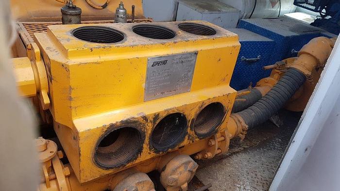 Used SJ PETRO SJ300 TRIPLEX MUD PUMP