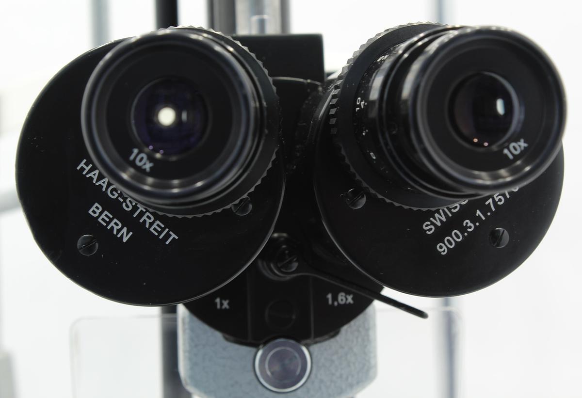 Refurbished Haag Streit BM 900 w/ White Power Supply- Ophthalmic Equipment