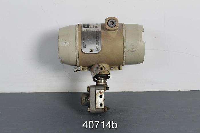 Used Honeywell ST300 Smart Transmitter, Model STR14G-11A-1B0AFAAA1000-CC,DM,LP,MB. C1C3-814B #40714