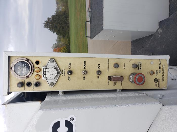 Used Very nice 2006 Ford F750 Altec Telsta T40C Cable Placer Bucket Truck. LOW MILES! Trusted Seller!