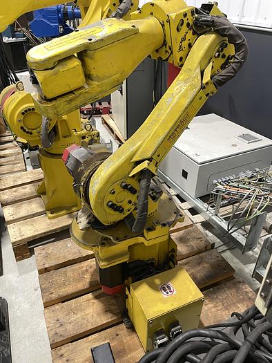 Used ARCMATE 100i 6 AXIS ROBOT PARTS ARM WITH RJ3 CONTROLLER