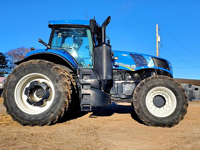 Used 2017 New Holland T8.380 Tractor w/ CVT Trans ** 2000 Hrs **