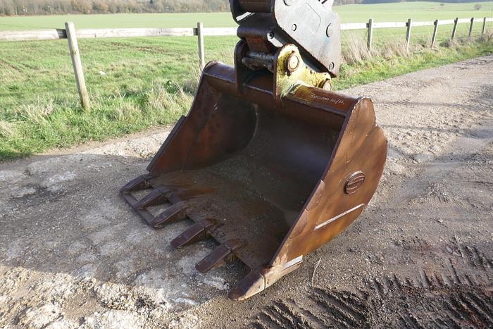 Used 2010 HITACHI ZX225 USLC-3