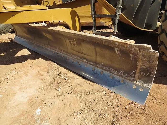 Used 2008 CATERPILLAR 14M