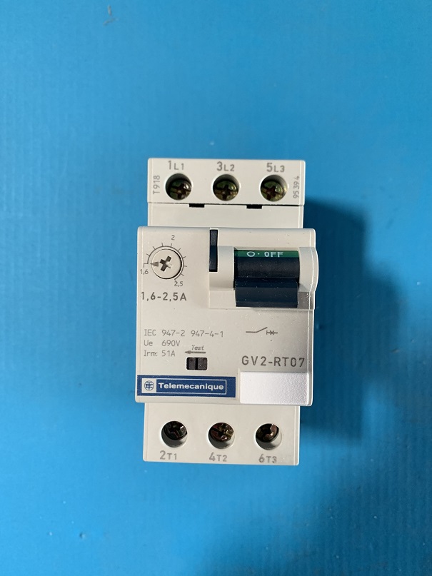 Used Telemecanique Motor Circuit Breaker GV2-RT07