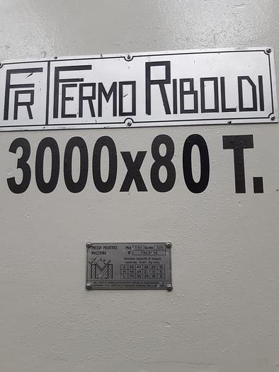 Usato PIEGATRICE  F. RIBOLDI IDRAULICA 3000 X 80 ton