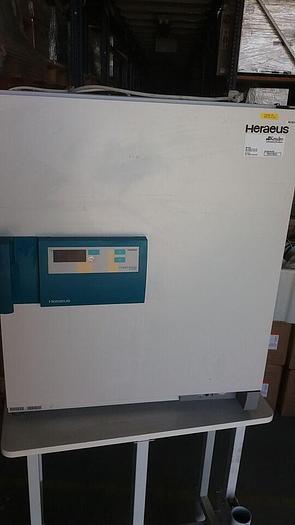 Used HERAEUS B12