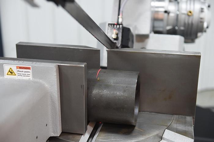 DM-1318P DOUBLE MITER BAND SAW