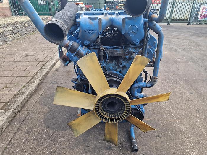 Gebruikt Mercedes-Benz OM444LA