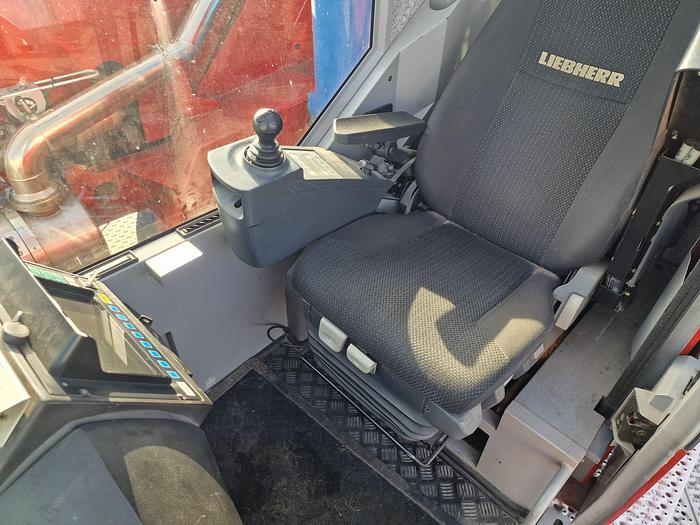 Used 2012 Liebherr LTM1220-5.2