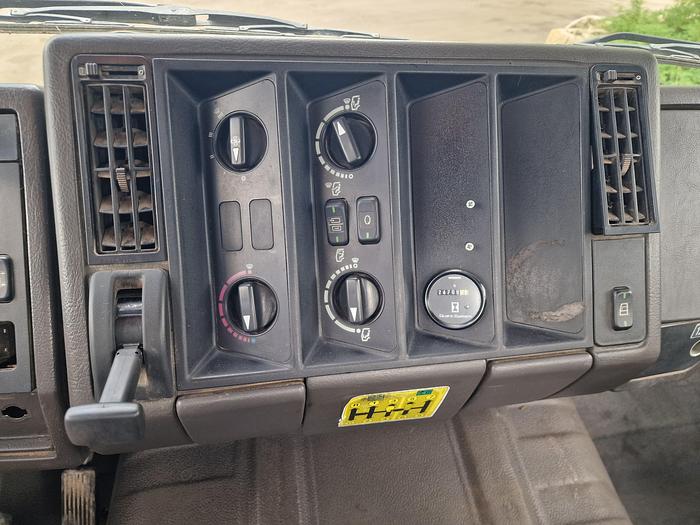 Gebruikt 1998 Mercedes-Benz 2527 B 6X4