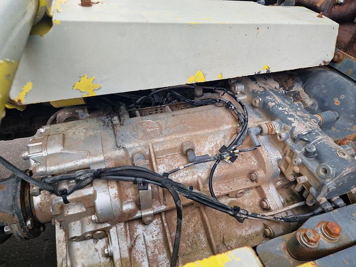 Gebruikt 1998 Mercedes-Benz 2527 B 6X4