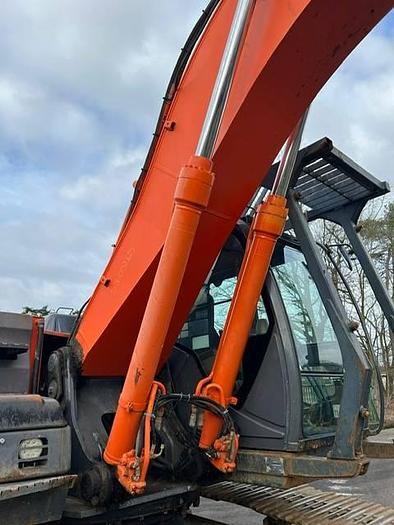 Used Hitachi ZX250LC-3 - ZX 250 LC-3 - ZX250 for sale - the Netherlands
