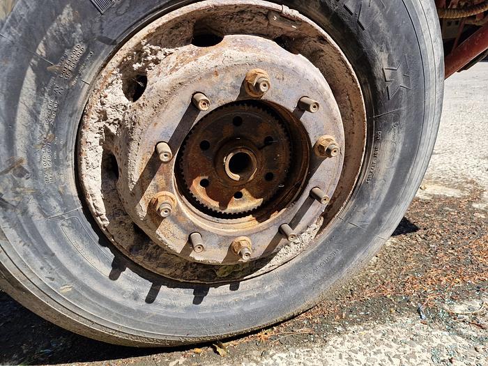 Used Iveco Eurotrakker 350 6X6 ( For spare parts )