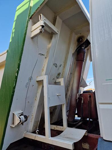 Used 2003 Iveco Eurotrakker 350 6X6 ( For spare parts )