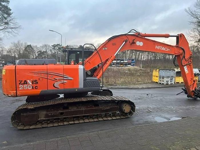 Used Hitachi ZX250LC-3 - ZX 250 LC - ZX250 for sale - the Netherlands