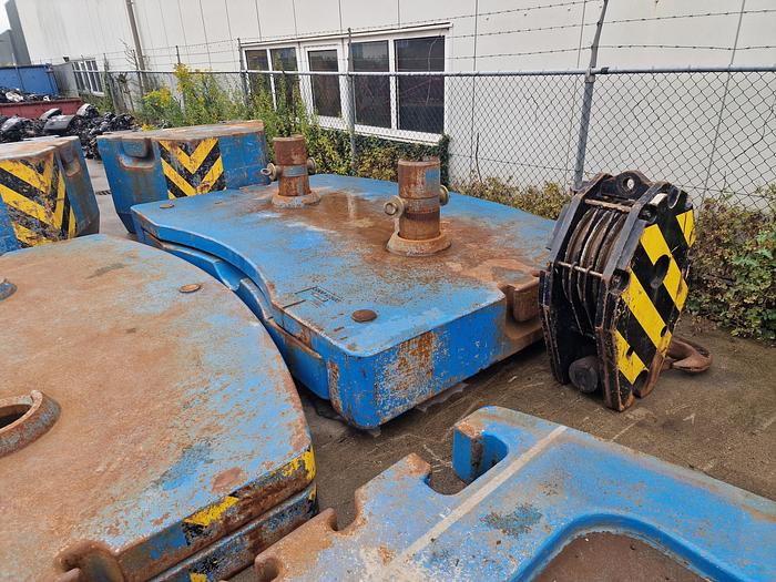 Used 2012 Liebherr LTM1220-5.2