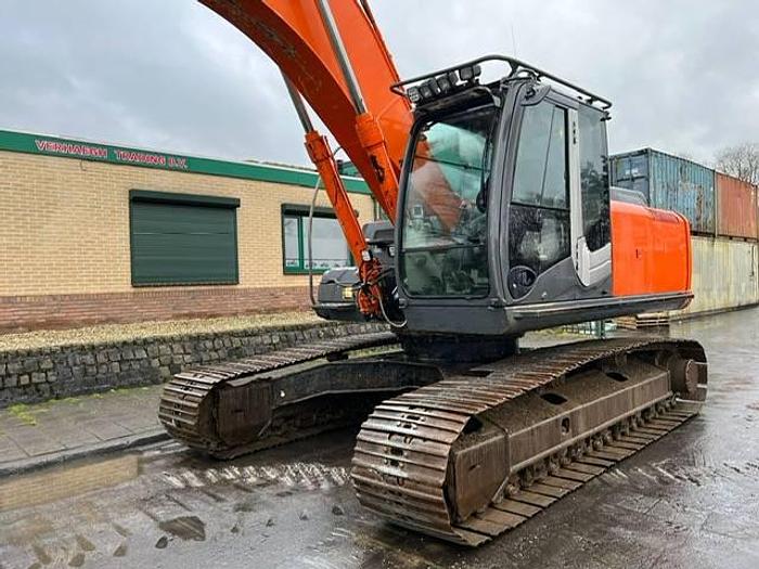 Used Hitachi ZX250LC-3 - ZX 250 LC - ZX250 for sale - the Netherlands