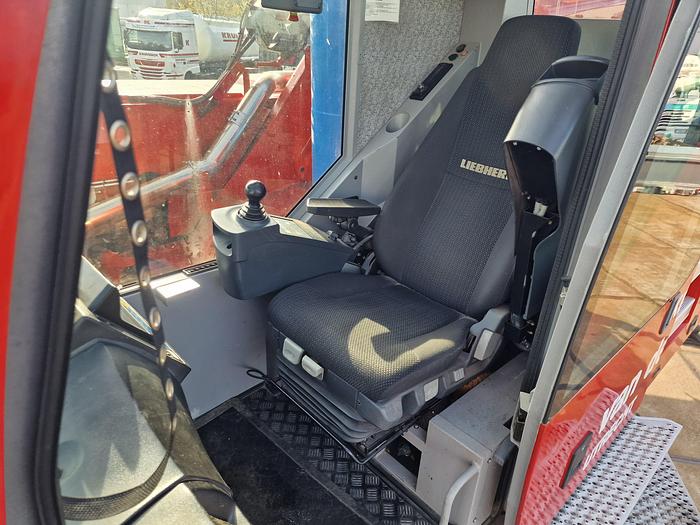 Used 2012 Liebherr LTM1220-5.2