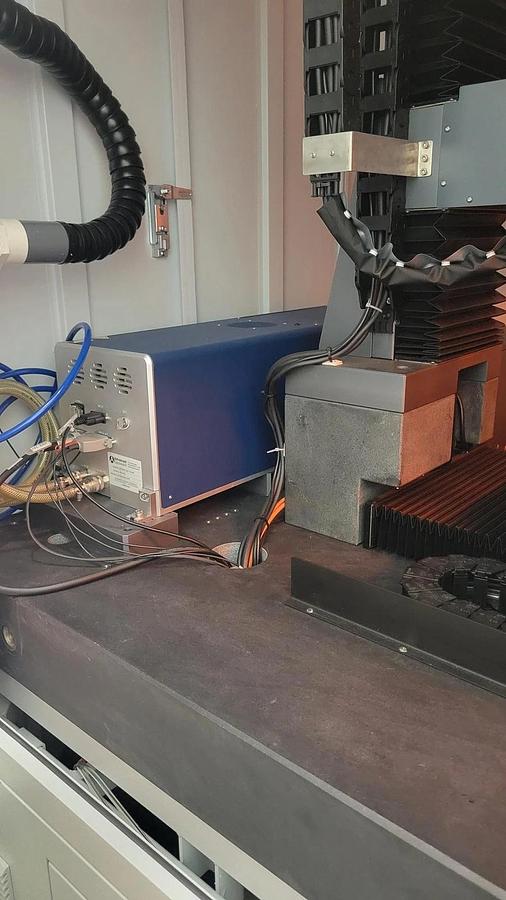 Used Advanced AOC2000-266 Laser system, smoke evacuator, and chiller