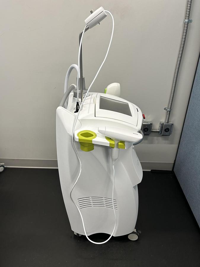 Refurbished Venus Versa