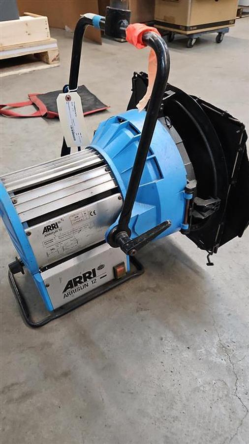 Used ARRI Arrisun 12 HMI PAR Light