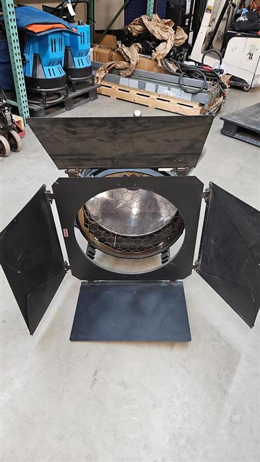 Used Mole Richardson Type 6791 Daylight Par 12/18K Studio Light
