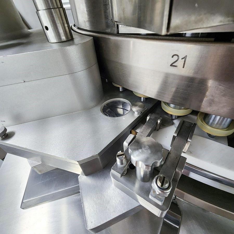 Used GZPK720-51 Station Tablet Press D- Tooled
