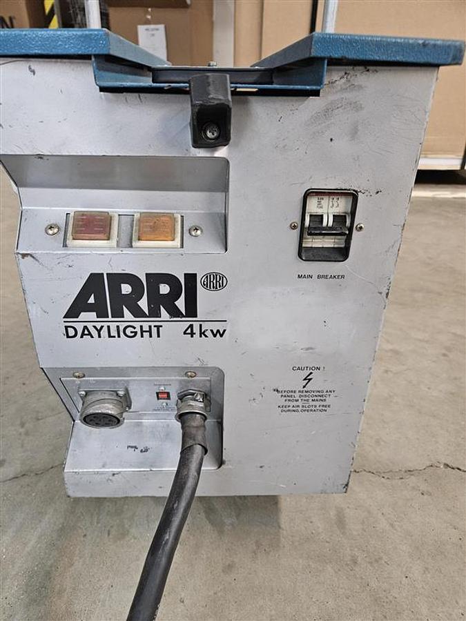 Used ARRI BCA-4000A 4KW Daylight Ballast w/ Cable