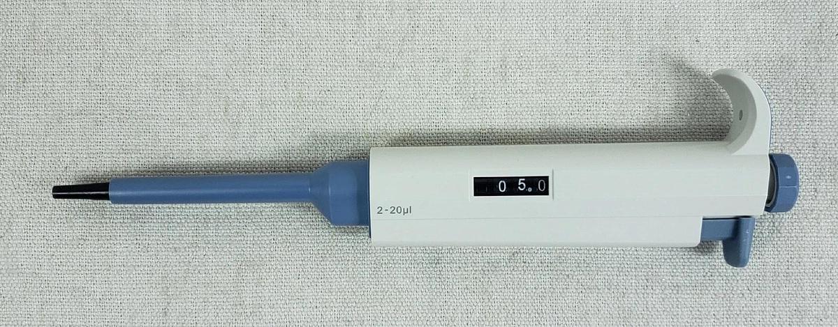 Used MedLab Single Channel Pipette Autoclavable Fixed Volume Pipettors (7)