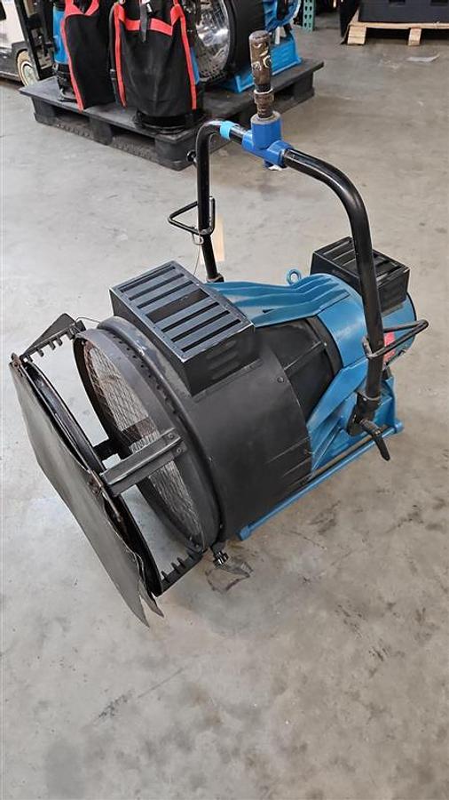 Used LTM Cinepar  1200W, HMI Studio Light