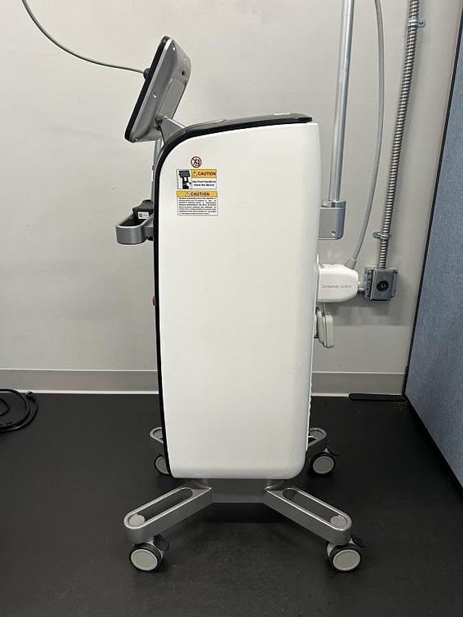 Used 2022 Lutronic Lutronic Genius