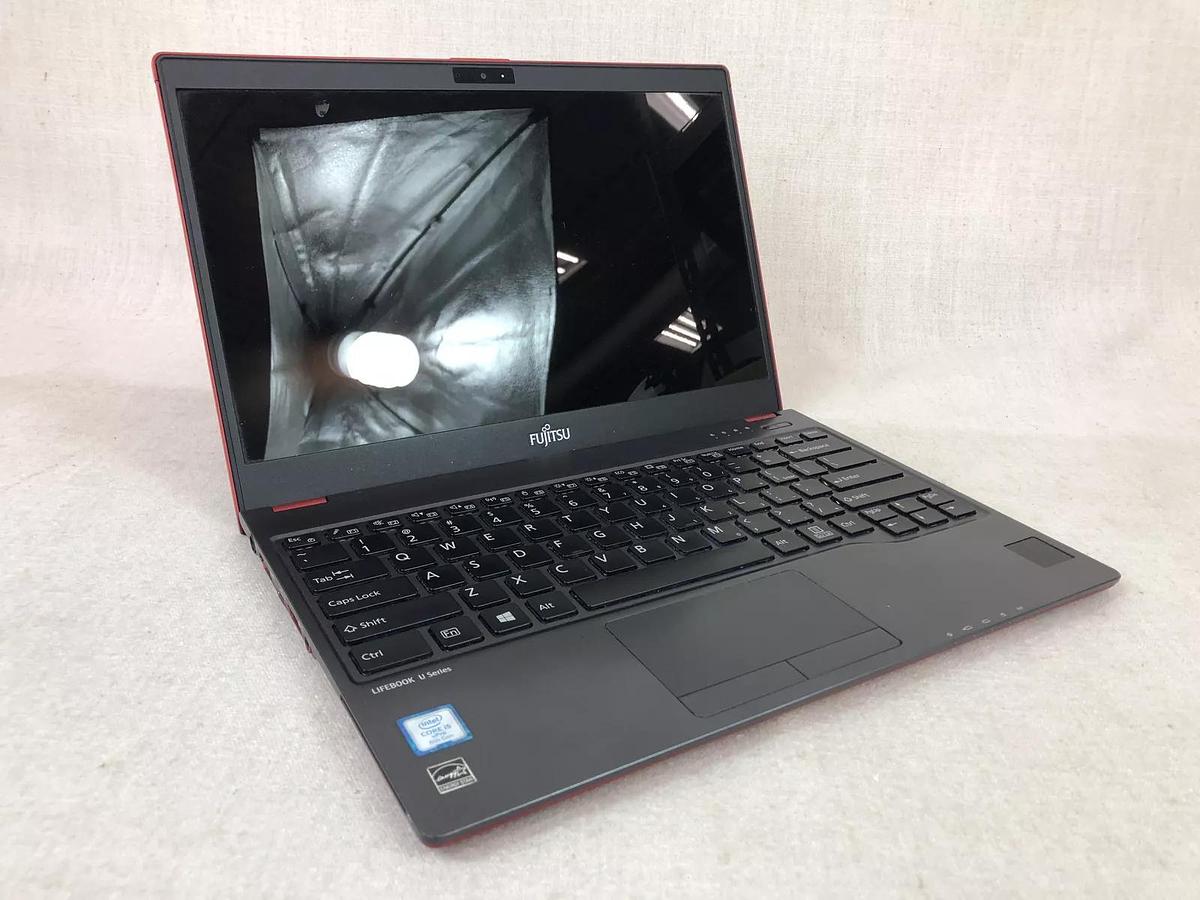 Used Fujitsu Lifebook U938 13.3” i5-8350U, 8GB/256GB, Touch Screen, Power adapter