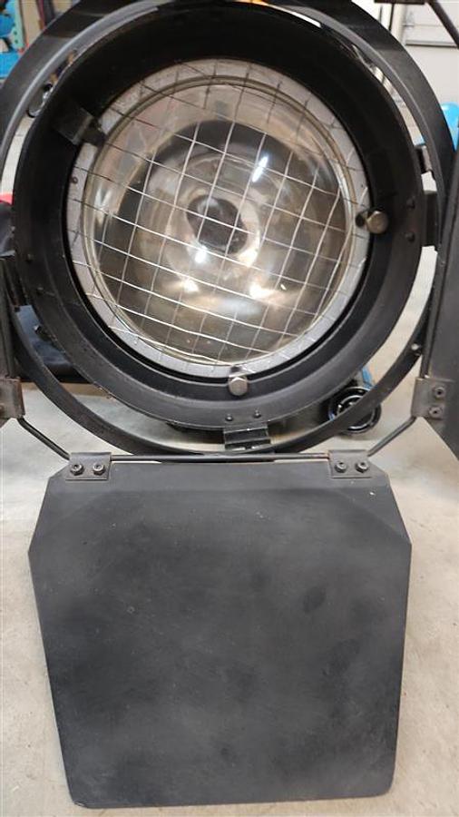 Used LTM Cinepar 2500W, Mounted Fresnal Light
