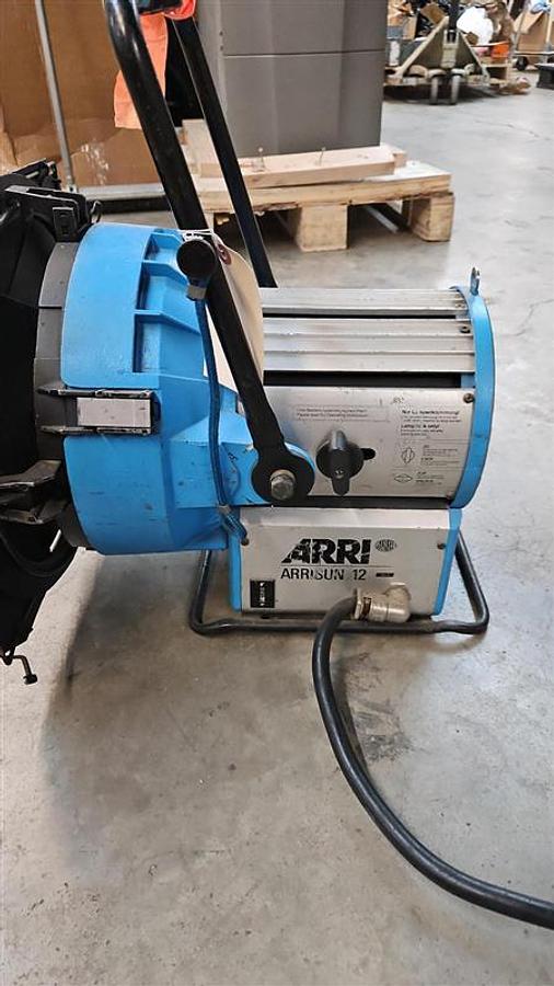 Used ARRI Arrisun 12 HMI PAR Light