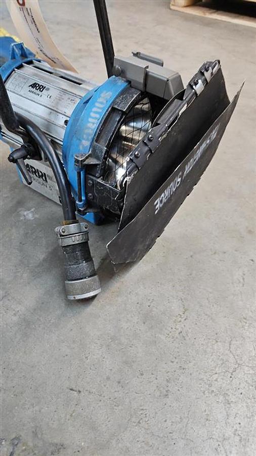 Used ARRI Arrisun 5 HMI PAR Light