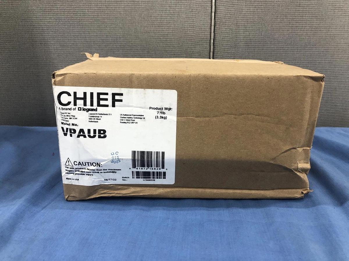 Chief VPAUB Vertical/Horizontal Universal Projector Ceiling Mount