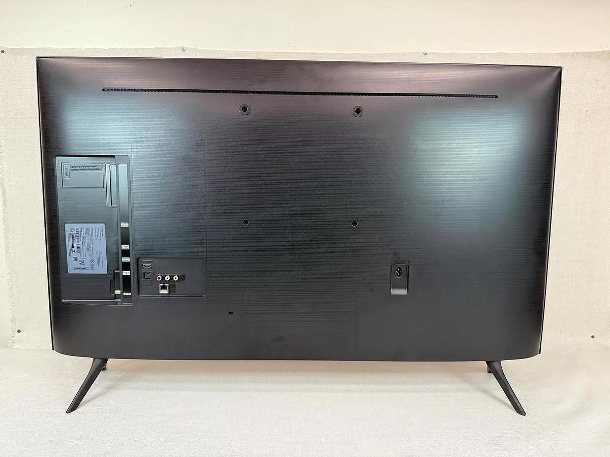 Used Samsung UN43TU8000FXZA 43" 4K UHD HDR Smart TV | Includes stand, no remote 887276399614