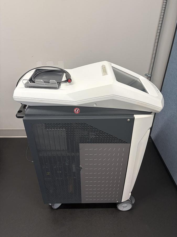 Used 2021 DEKA / Cartessa PHYSIQ Body Contouring System – 4 Applicators