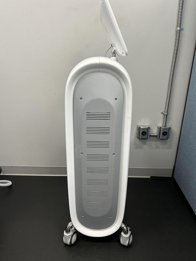 Refurbished 2023 InvisaRed Elite 12