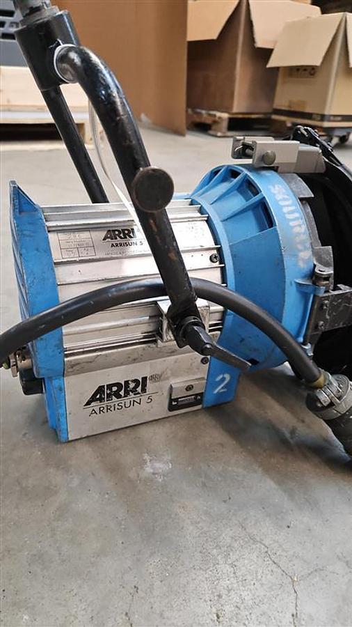 Used ARRI Arrisun 5 HMI PAR Light