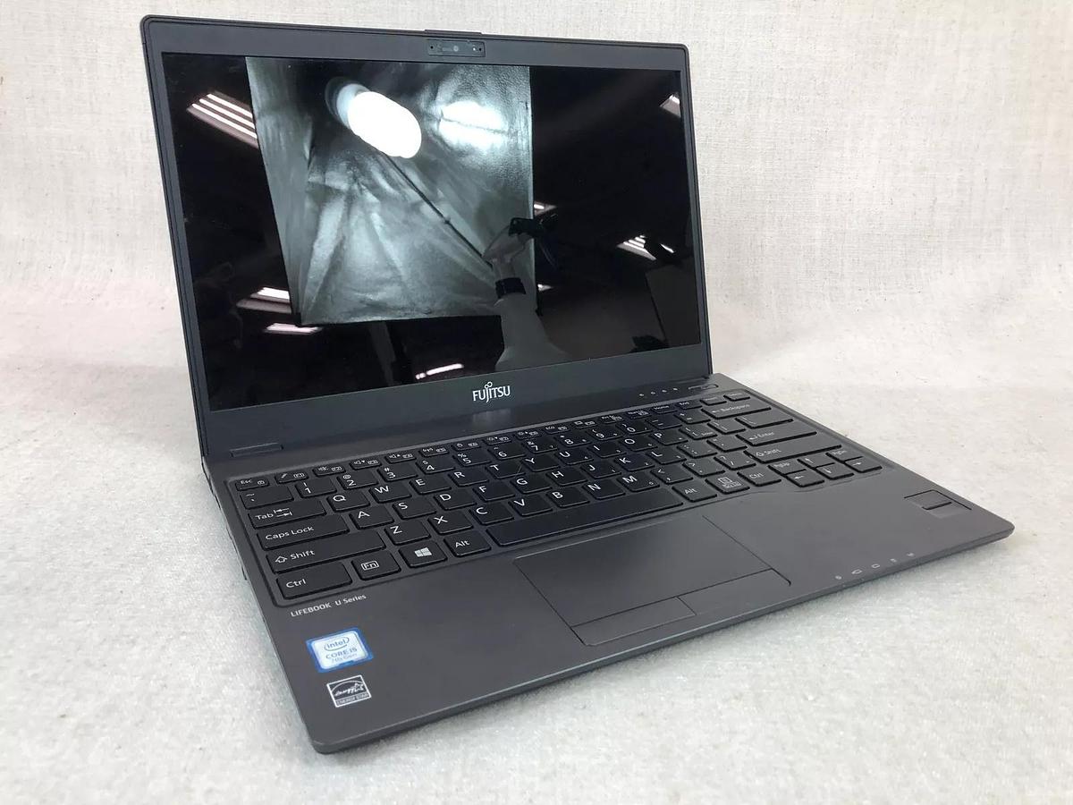 Used Fujitsu Lifebook U937 13.3” i5-7300U, 8GB/256GB, Touch Screen, Power adapter