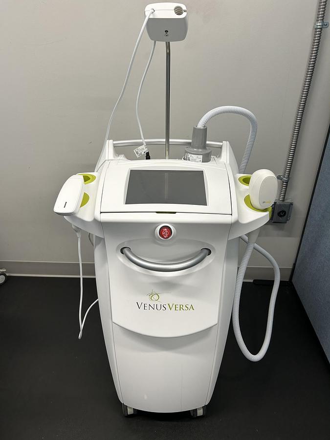Refurbished Venus Versa