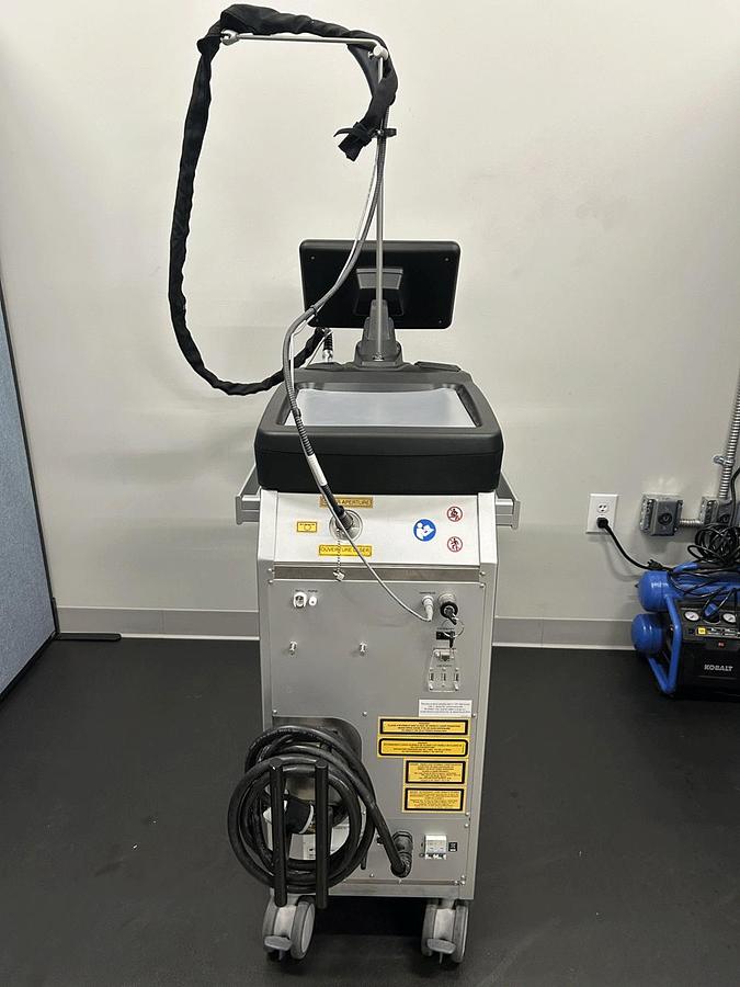 Used 2021 Cynosure Elite IQ s/n RL1C2203B