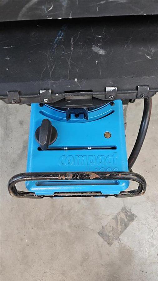 Used ARRI Daylight Compact 1200W, Mounted Fresnal Light