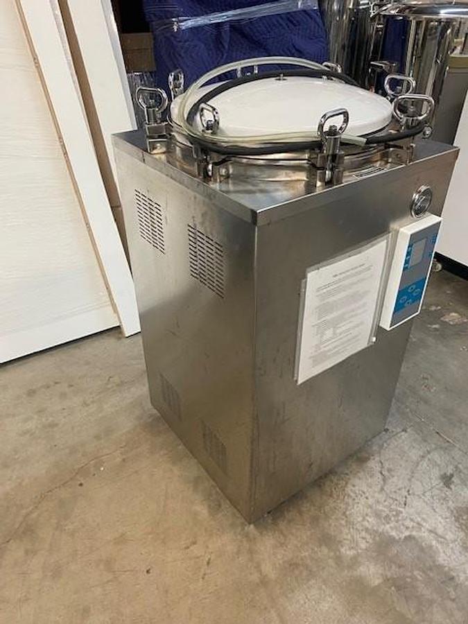 Used 35L-150L Vertical Pressure Steam Autoclave Sterilizer - LS 100LD