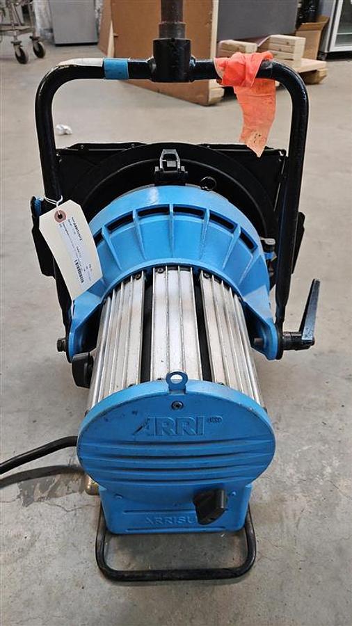 Used ARRI Arrisun 12 HMI PAR Light