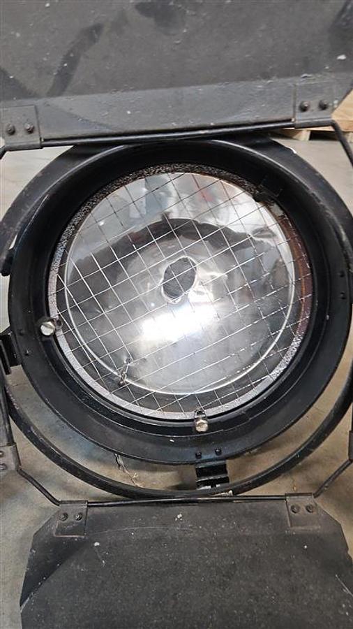 Used LTM Cinepar  4000W, HMI Studio Light