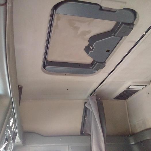 Used 2000 IVECO Eurotech 440E42 manual injector pump tractor unit