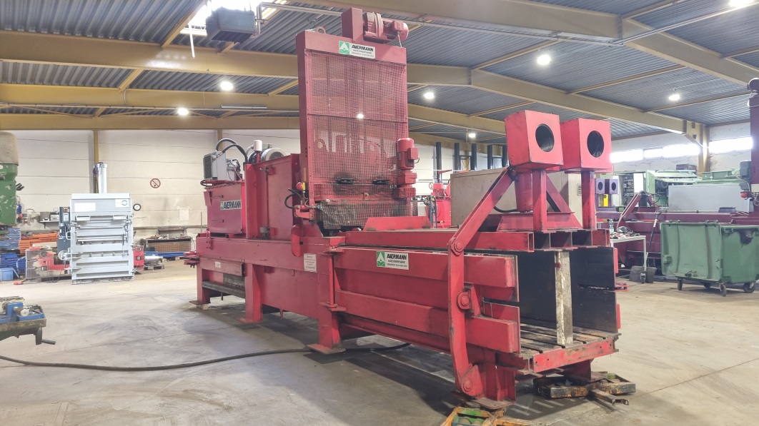 Used Ballenpresse Avermann, Typ AVOS BP 1410, Presskraft 70 t, Baujahr 2002
